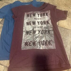 Aeropostale men’s size small - two short sleeve shirts.